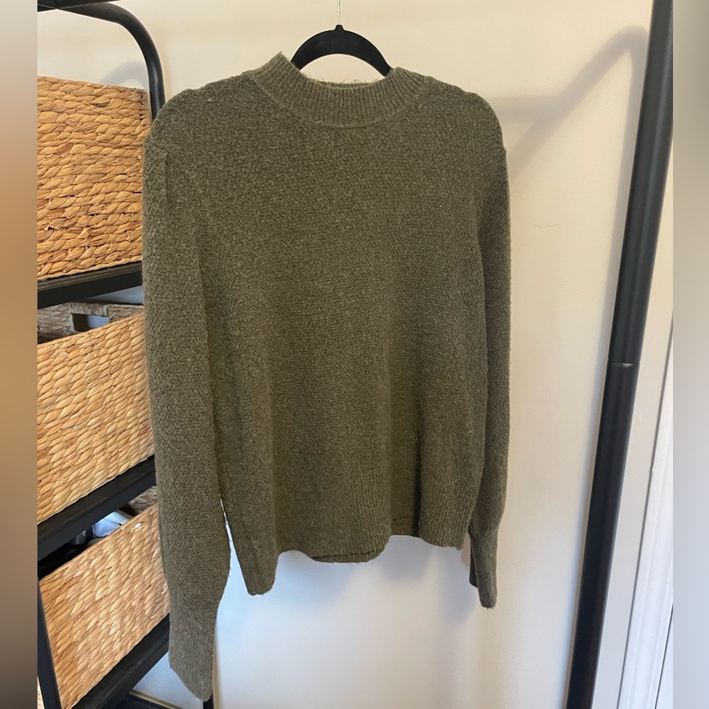 Green sweater - size XL